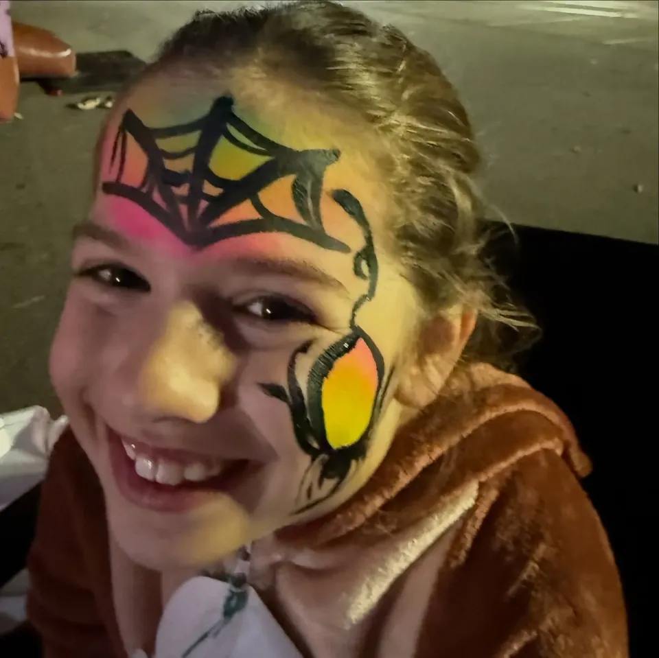 Face painting by Goldilocks Facepaints
